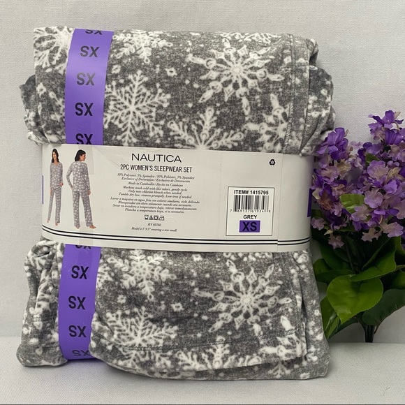 NUTICA Women's 2-Piece Silky Stretch Fleece Pajama Set, NWT - Picture 2 of 5